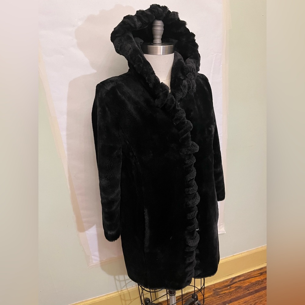 Vintage Marvin Richard’s black hoodie coat